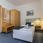 Felicity Garni Hotel 3*