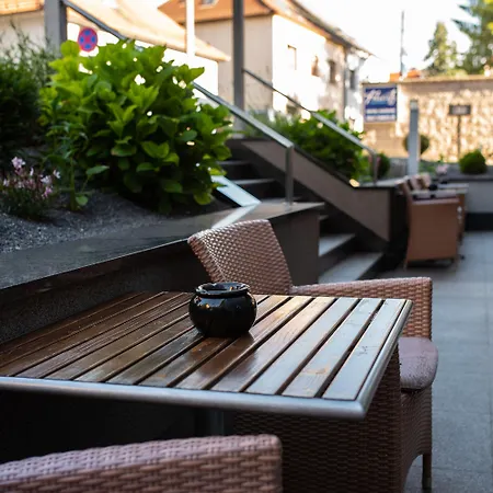 Hotell Felicity Garni Bratislava