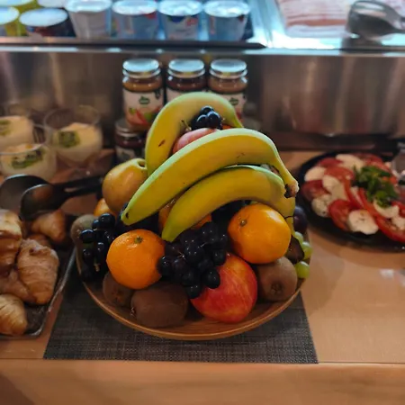 Felicity Garni Hotel 3*