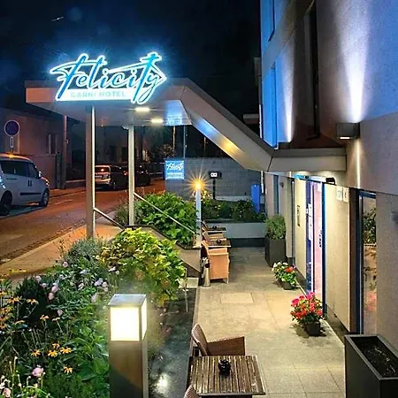 Felicity Garni Bratislava