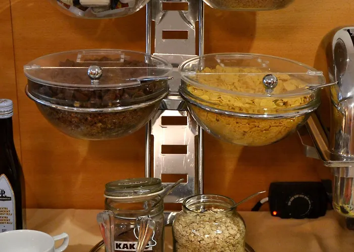 Felicity Garni Hotel