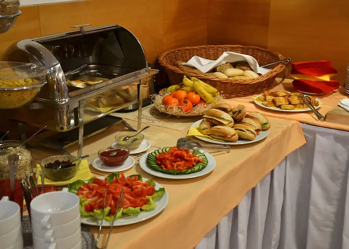 Felicity Garni Hotel