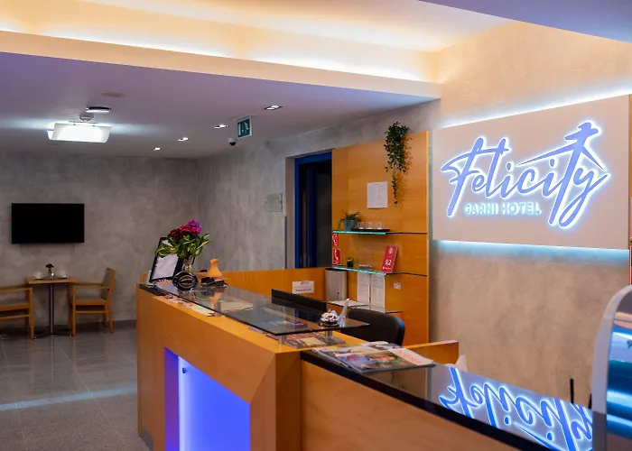 Felicity Garni Hotel
