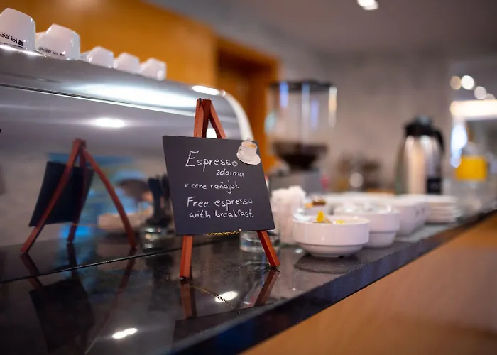 Felicity Garni Hotel