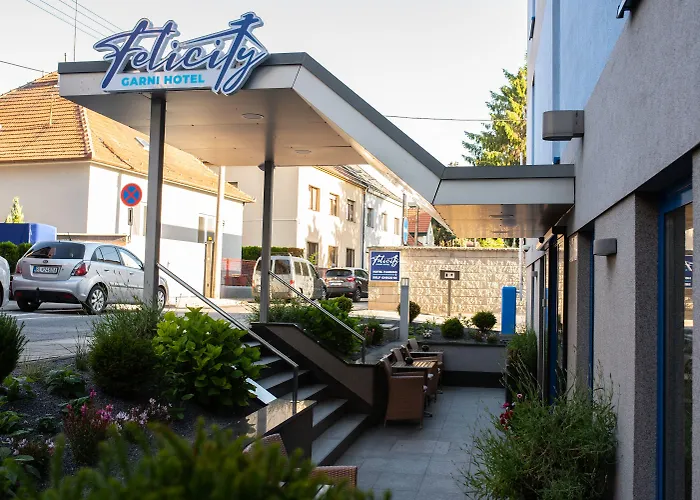 Felicity Garni 3* Bratislava