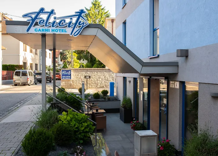 Felicity Garni Bratislava