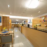 Felicity Garni Hotel